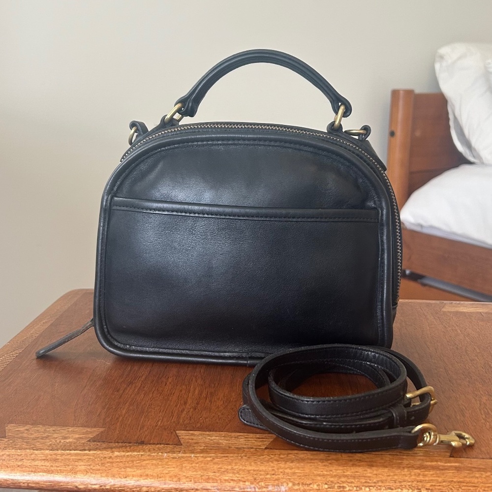 Authentic Vintage Coach Lunchbox Zip in Black #9991
